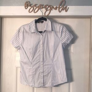 Banana Republic Short Sleeve Button Down 🇺🇸